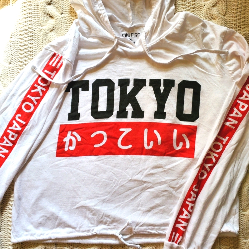 Tokyo Japan Cropped Hoodie XL